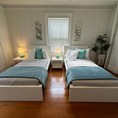 Entire Charming Victorian Home Downtown Newport Ngoại thất bức ảnh
