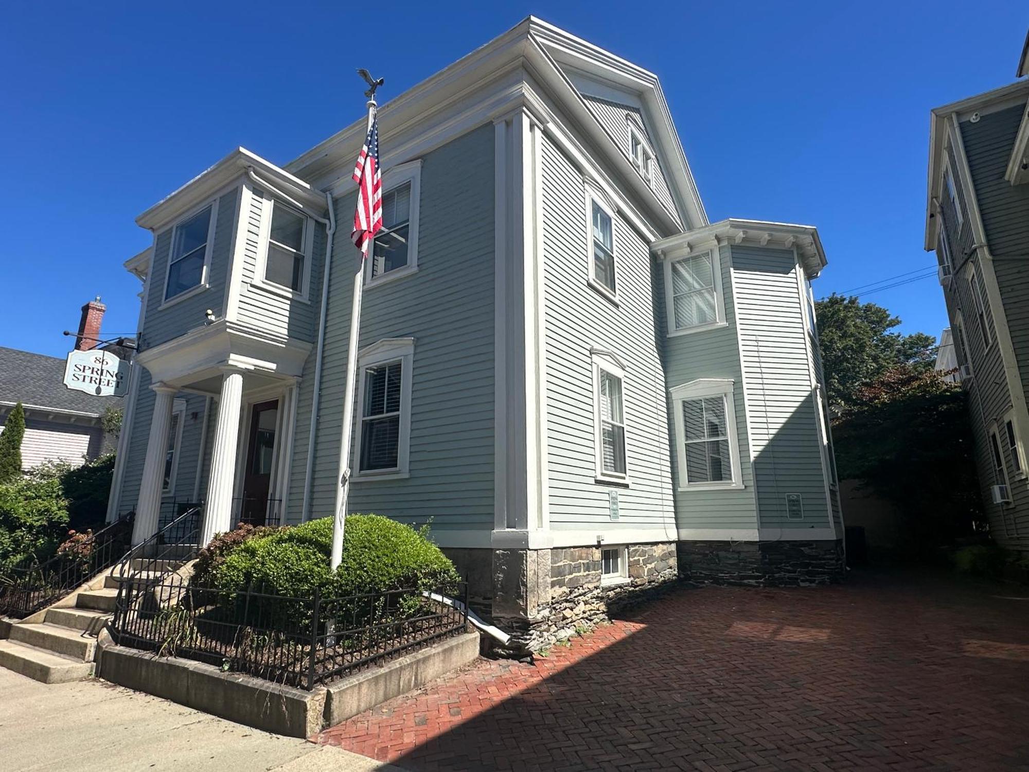 Entire Charming Victorian Home Downtown Newport Ngoại thất bức ảnh