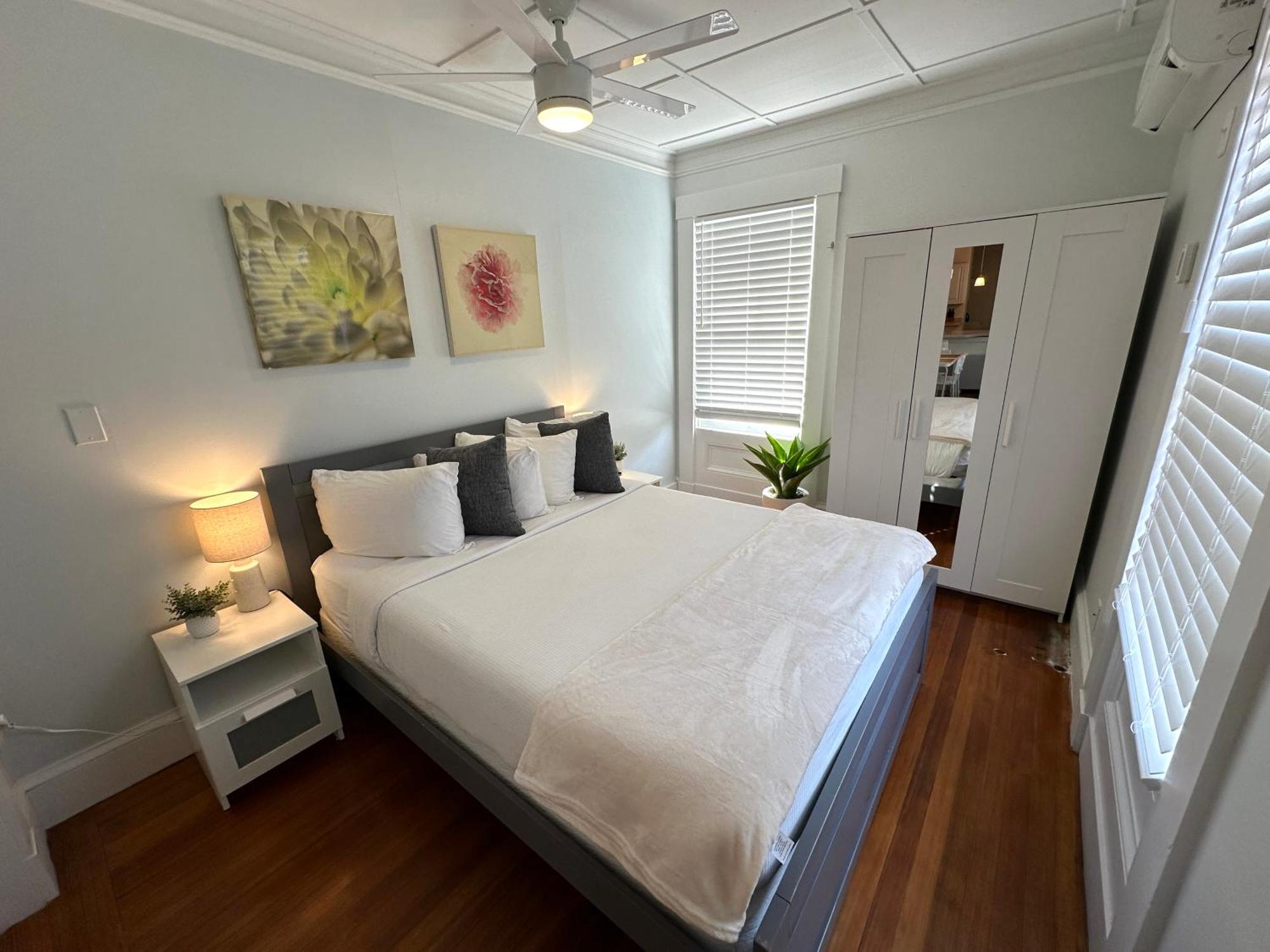 Entire Charming Victorian Home Downtown Newport Ngoại thất bức ảnh