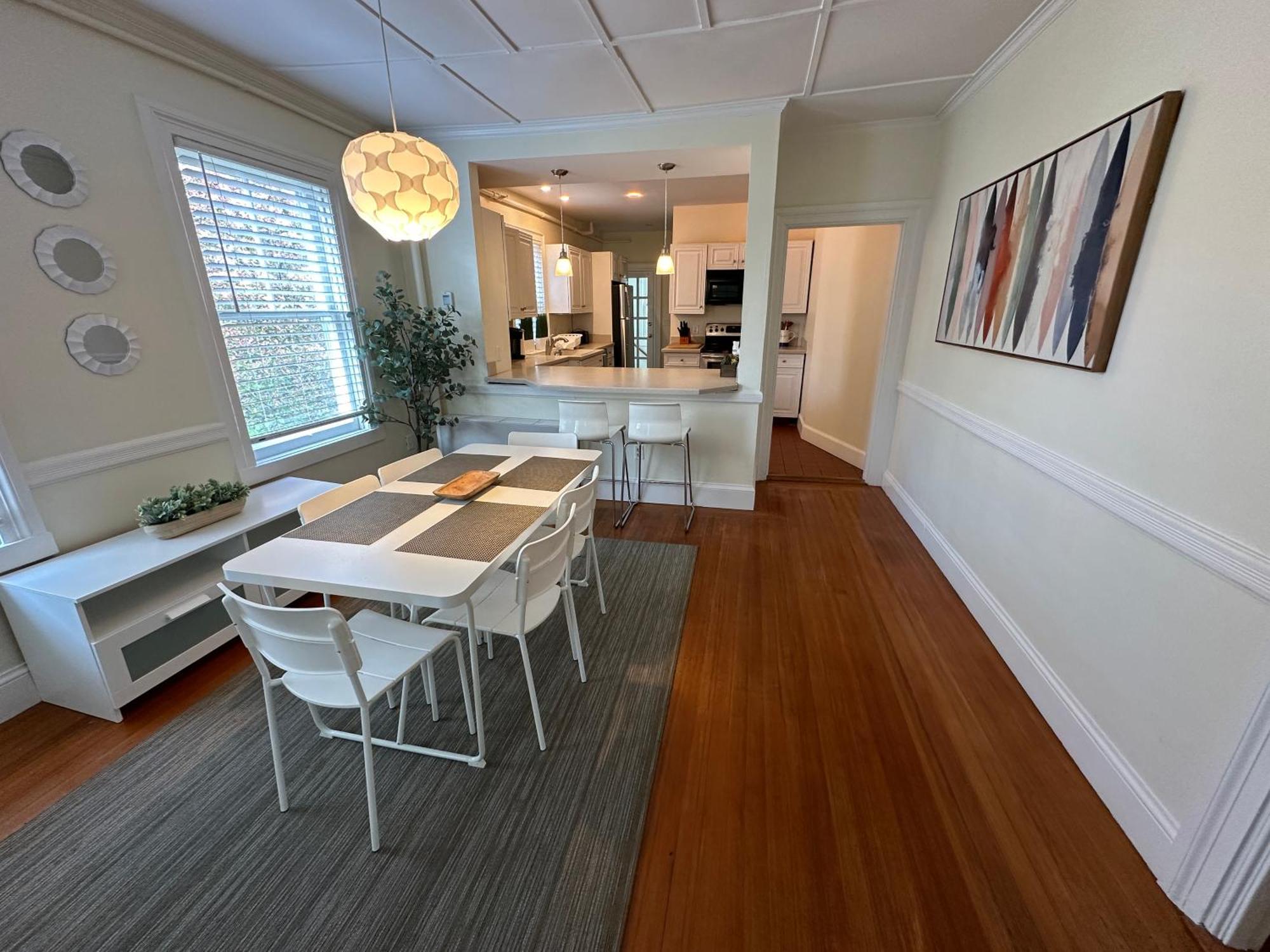 Entire Charming Victorian Home Downtown Newport Ngoại thất bức ảnh